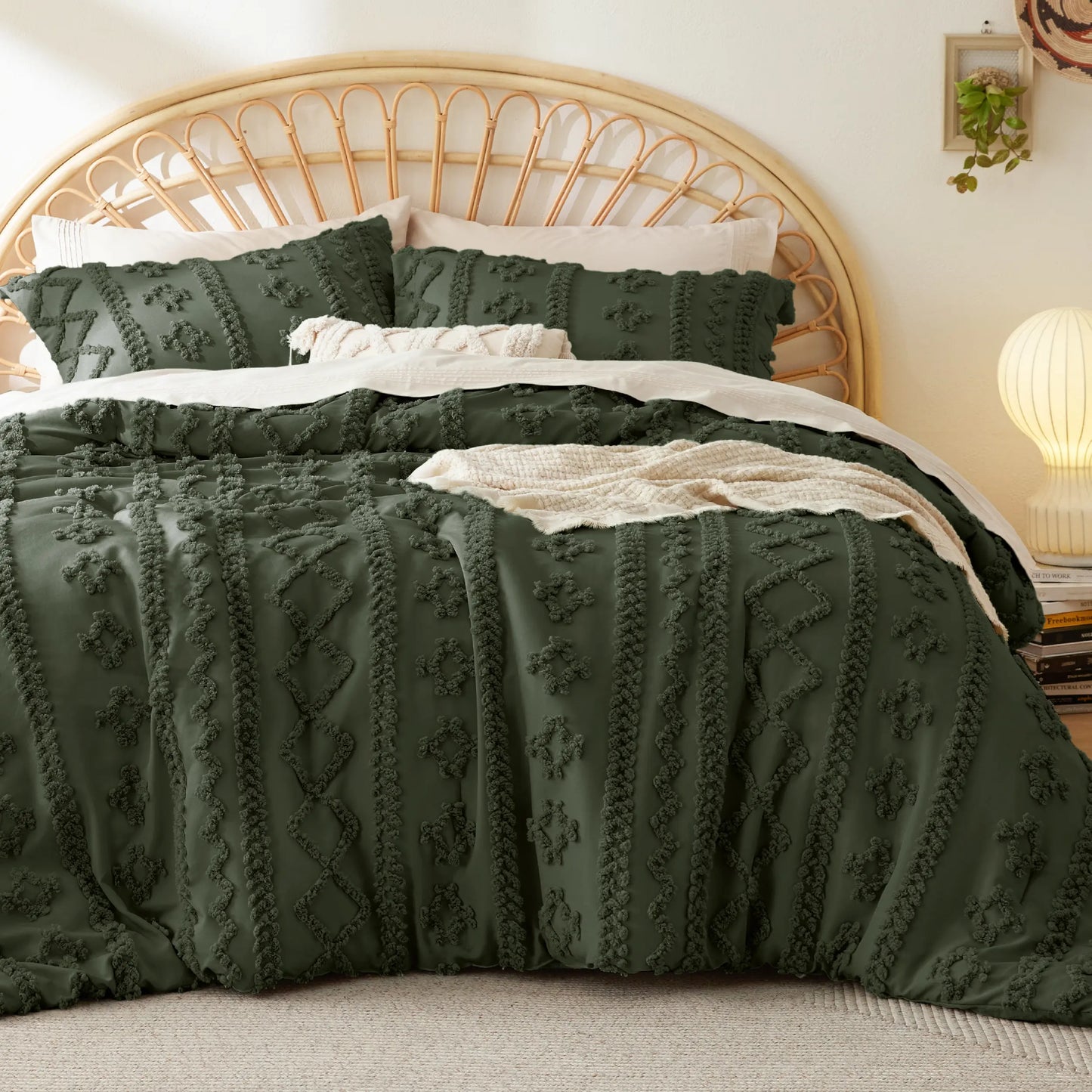 Bedsure Tufted Boho Comforter Set, GentleSoft 3-Piece Shabby Chic Farmhouse Embroidery Bedding, Oversized Jacquard Comforter, All Season Soft Bedding Set