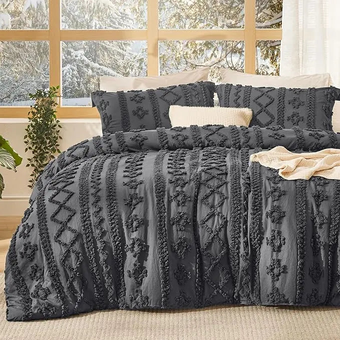 Bedsure Tufted Boho Comforter Set, GentleSoft 3-Piece Shabby Chic Farmhouse Embroidery Bedding, Oversized Jacquard Comforter, All Season Soft Bedding Set