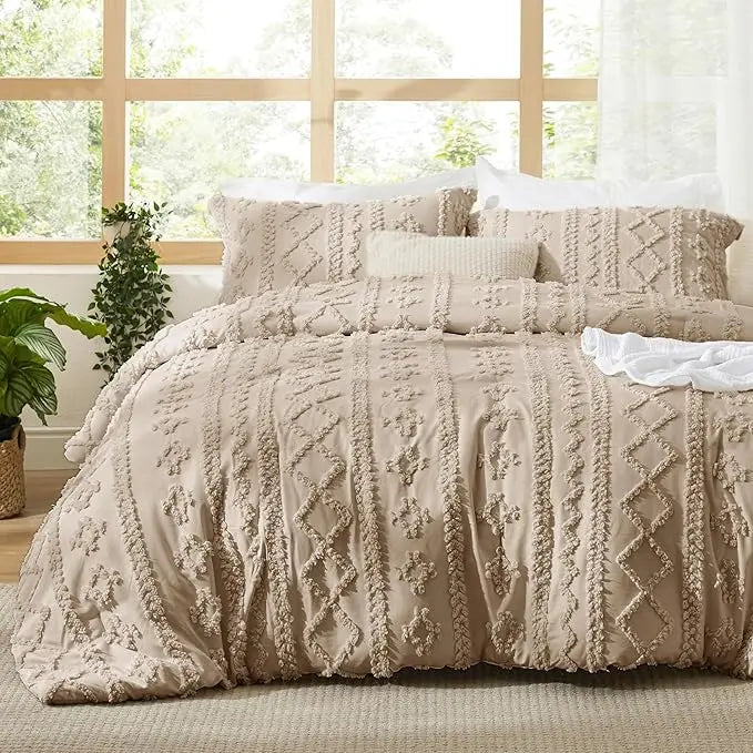 Bedsure Tufted Boho Comforter Set, GentleSoft 3-Piece Shabby Chic Farmhouse Embroidery Bedding, Oversized Jacquard Comforter, All Season Soft Bedding Set